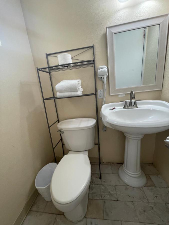 Southwind Inn Port Isabel Bagian luar foto